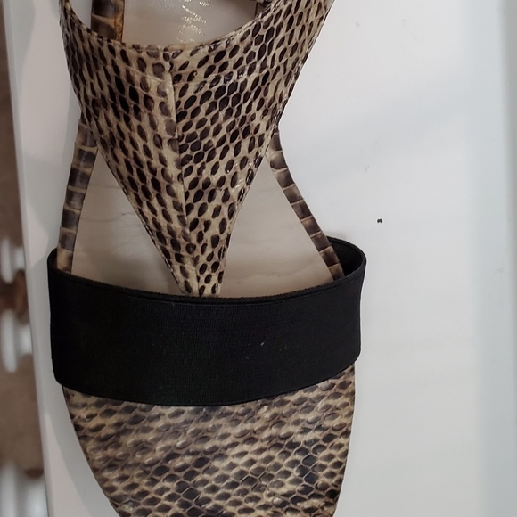 Delmar thong snakeskin sandals - Picture 5 of 5